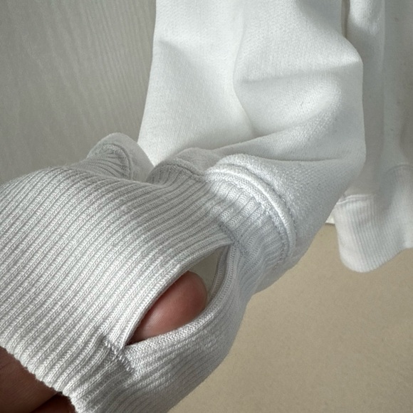 Abercrombie Kids White Embroidered Los Angeles California Sweatshirt Girls 14/15 - Picture 2 of 13